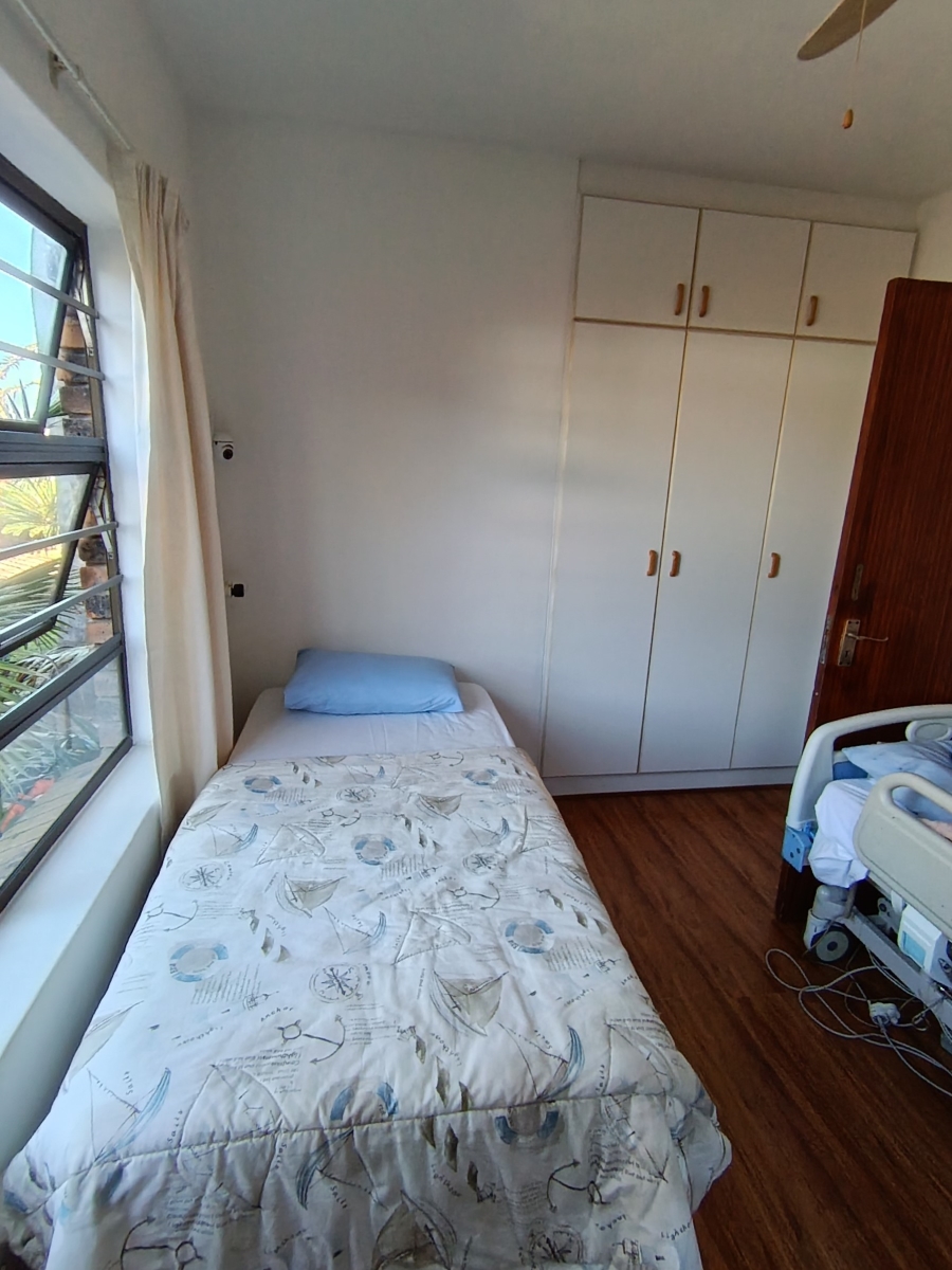 3 Bedroom Property for Sale in Wavecrest Eastern Cape